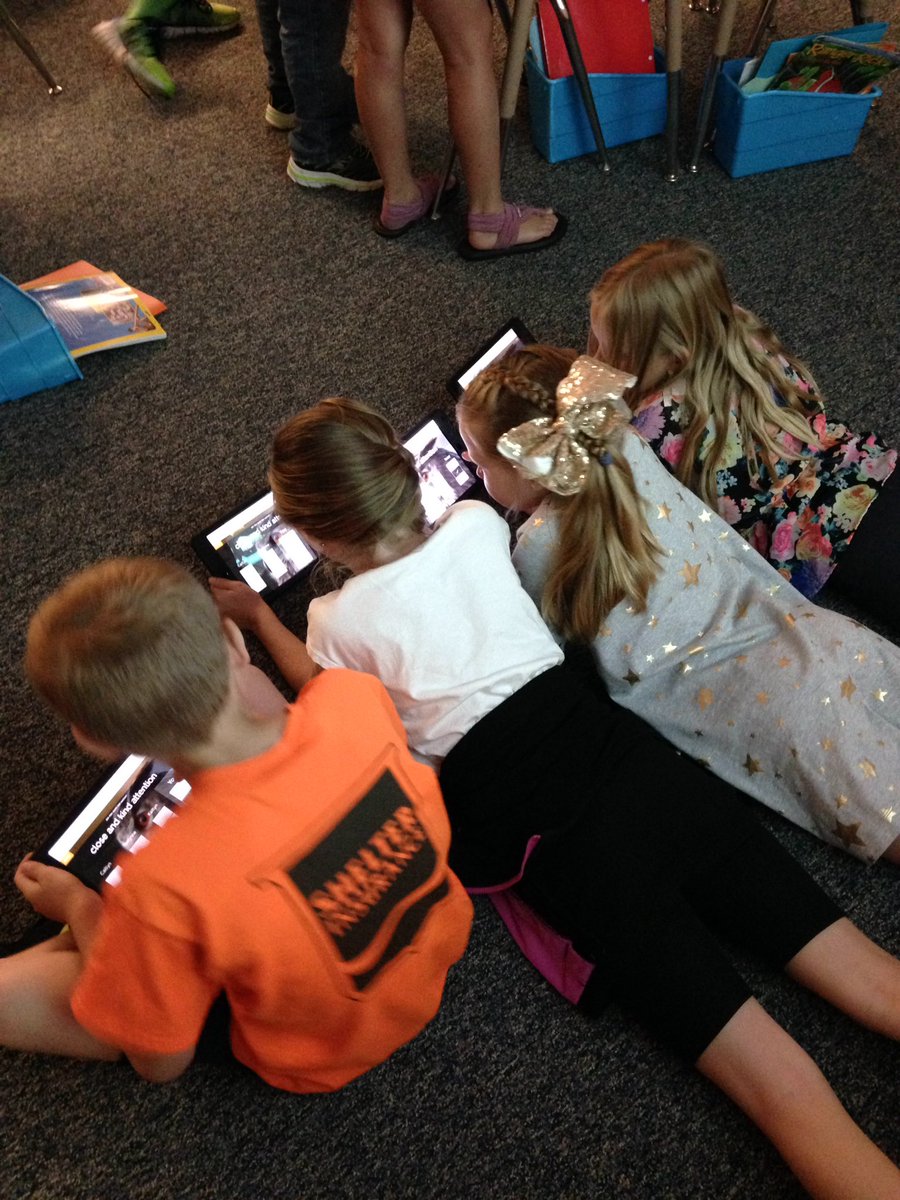 Playing quizlet live with Mrs. Ostdiek's reading group. #aeshuskies #aurorahuskies