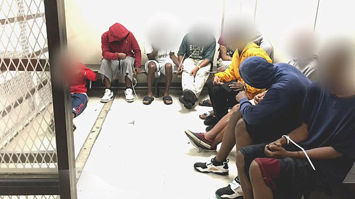 25 arrested so far for looting in Miami during and after #Irma bit.ly/2jmAoAa?utm_me… https://t.co/S41PBAFrHB