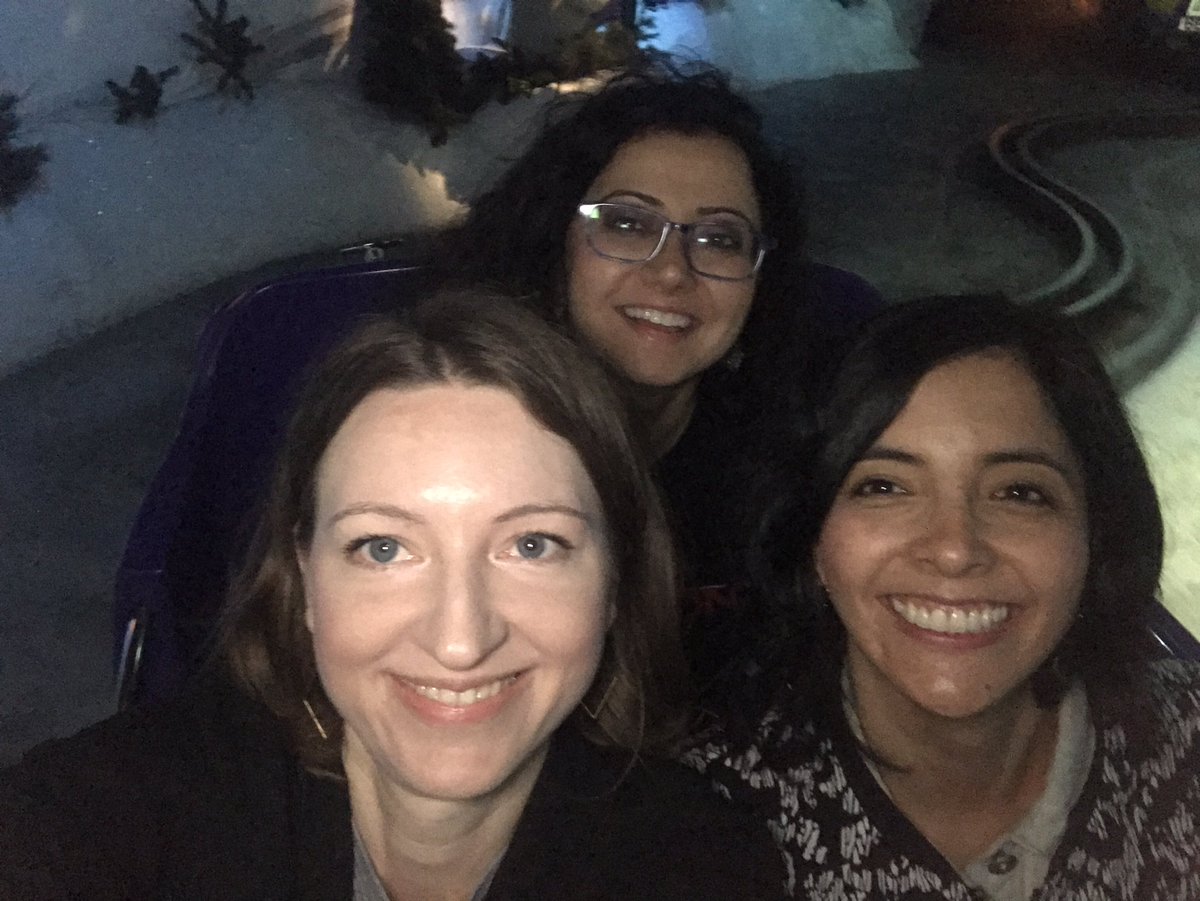szymborex's tweet photo. Service designers during holidays #customerjourney #CustomerExperience #touchpoint analysis in @CadburyWorld https://t.co/vcrtifqYNE