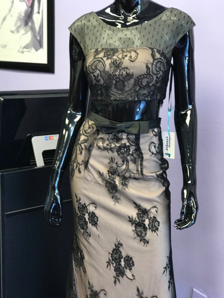 Athenasbootique's tweet photo. Look at this fab 2 piece, are you ready for Semi? We are! #dhs2017 #dhsclassof2018 #DHS 🎉🎉🎉 https://t.co/eC651atHXN