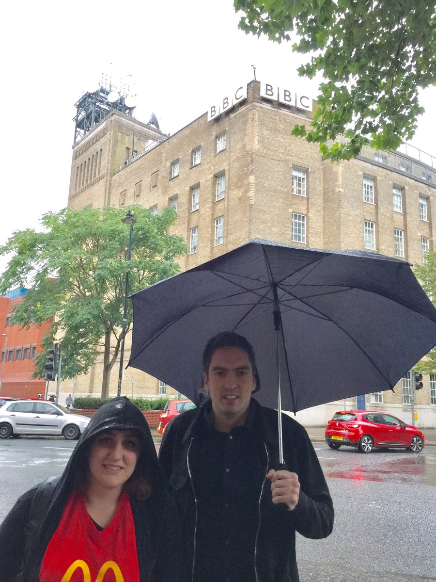 #McStrike leader @ShenBatmaz with <a href="/pb4p/">People Before Profit</a> Councillor Matt Collins speaking in Belfast tonight