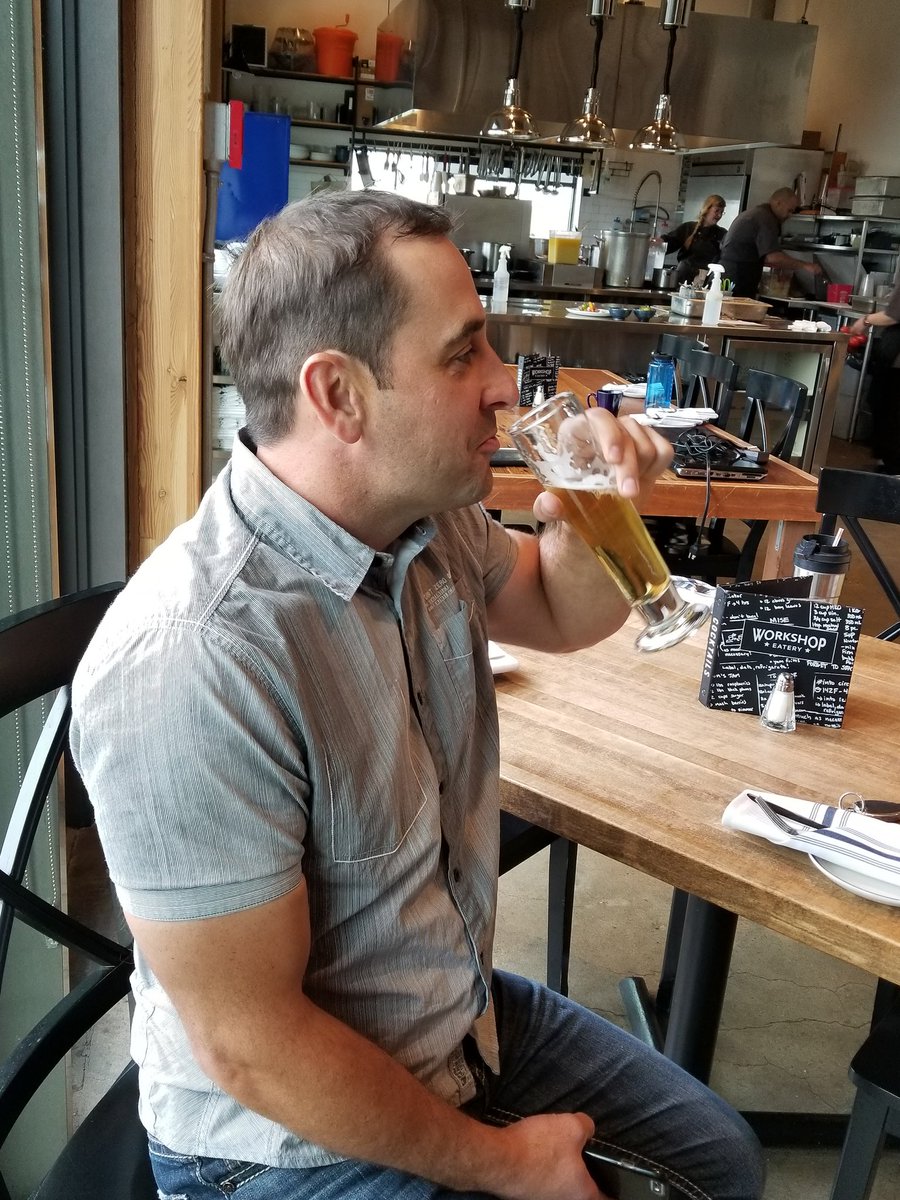 AugustOrganics's tweet photo. Sampling some beer while waiting for our segment @workshopeatery with @jeffnonay #liquidcourage #supportlocal #globalnews #itsalmostnoon https://t.co/CXU28aomUp