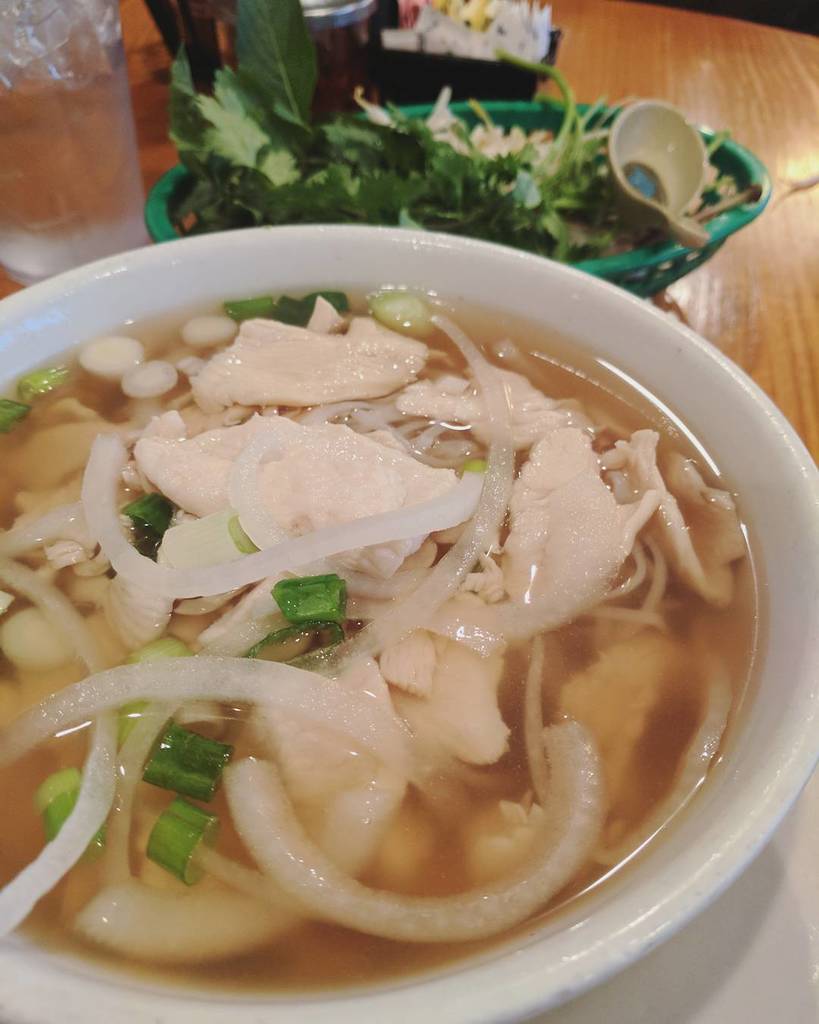 St_Elsewhere's tweet photo. #todayforlunch #shutthephoup #pho https://t.co/Q3ofDs4zvO