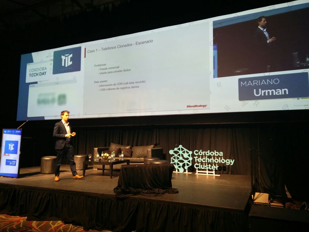 #CordobaTechDay #MarianoUrman [Ahora. Mariano Urman DATA SCIENCE para decisiones efectivas. <a href="/MicroStrategy/">Strategy</a>