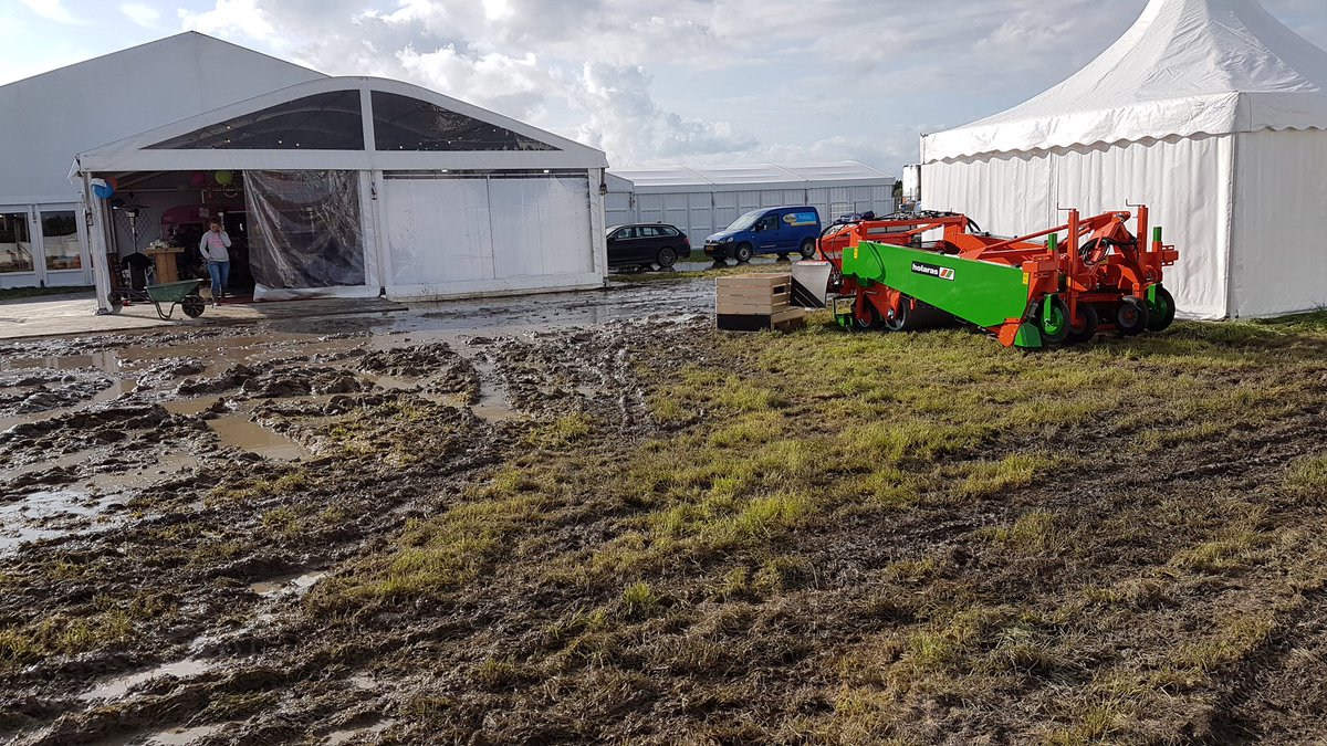 pkamink's tweet photo. #PotatoEurope https://t.co/4hKdequmLR