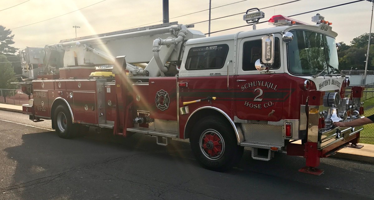 RickyRileyTT's tweet image. Great night of teaching Combat Ready in Schuylkill Haven, PA. for the Fireman’s Convention. Plus a cool Mack #PierceAscope @TTraining