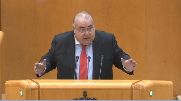 gpssenado's tweet photo. El @PSOE pide la dimisión del Ministro de #Justicia por los graves fallos de seguridad de #lexnet #ControlSenado https://t.co/MIixqslAAZ