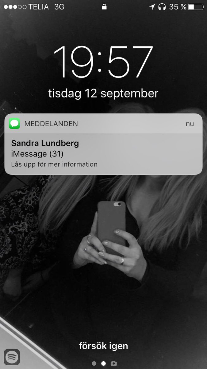 AmandaEEk's tweet photo. Skriver 1 SMS till  @sandralundis får 31 tillbaka 🙏🏼😂💗💗 https://t.co/jF3V3vel8n
