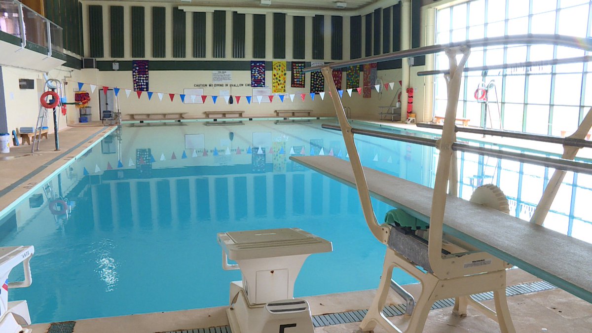 RealDonBradshaw's tweet photo. Corner Brook City Hall awards contract for feasibility study into new aquatic centre for community. Details tonite at 6 p.m. on @NTVNewsNL. https://t.co/LVwAFXAdch