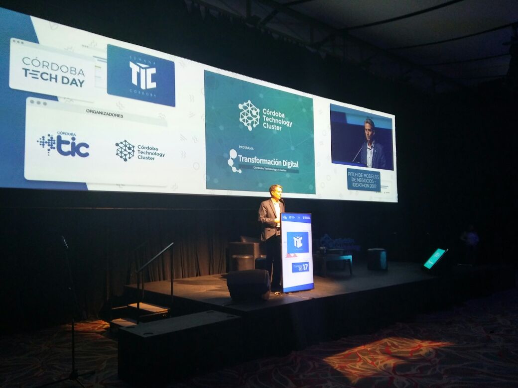 Oportunidades y Desafios en #TransformacionDigital. #Pitcheos del #IdeathonCluster en el #CordobaTechday