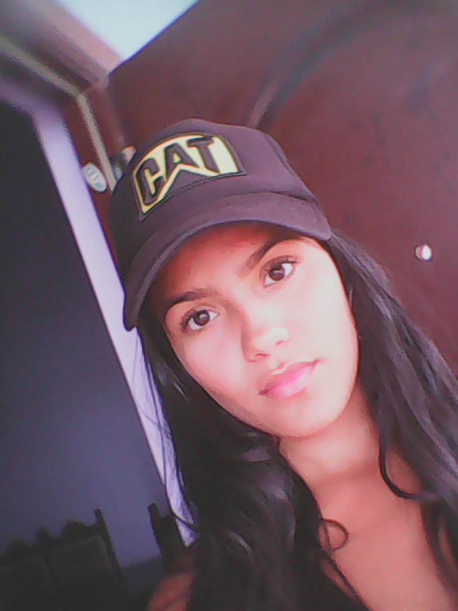 Yuselis_ferrer's tweet photo. Y la manito en el pelo....jajajaja https://t.co/TRyneXk468