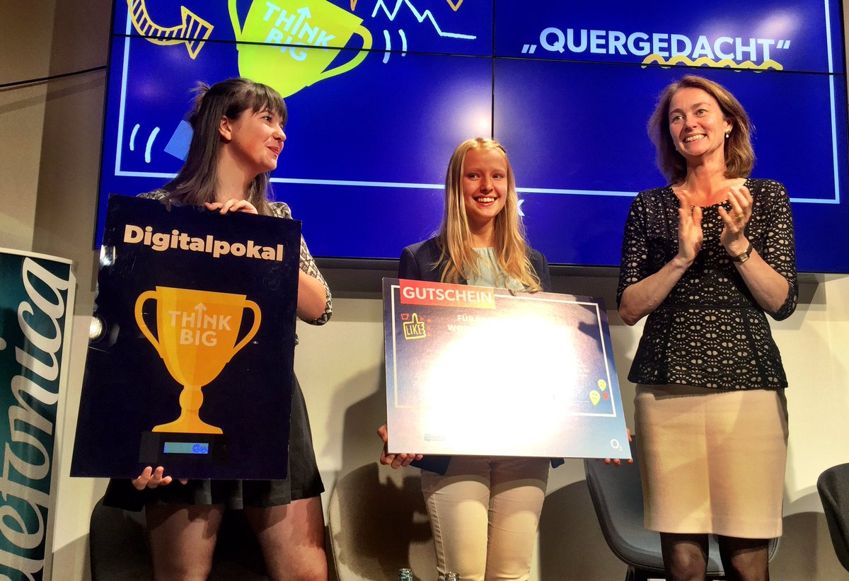 michaelhartung's tweet image. Der #Digitalpokal von #o2thinkbig geht an das wundervolle Projekt Quergedacht aus Dresden. Ministerin @katarinabarley ist erste Gratulantin.