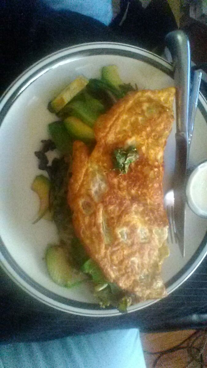 TreeObsechennnz's tweet photo. @ClownxPrincess My home cooking looks so much healthier/tastier than that thoooo

But fries with pizza and chicken is on point most nights, hi-key https://t.co/7s0uh3rj00