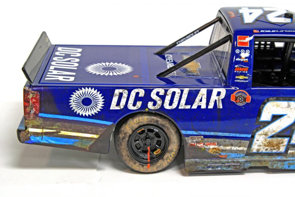 X NASCAR DIECAST FANS PREVIEW Kyle Larson 2016 DC Solar