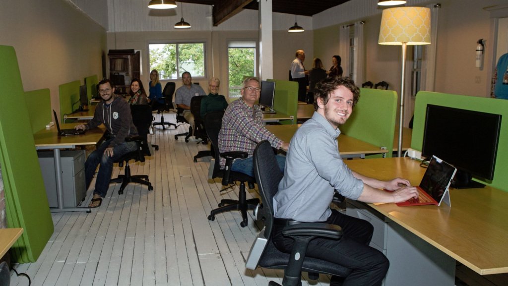 ESD1895's tweet photo. Nonprofit coworking space opens in Harbor Springs https://t.co/XmzFX0n41J https://t.co/1LuXt7B4Rx