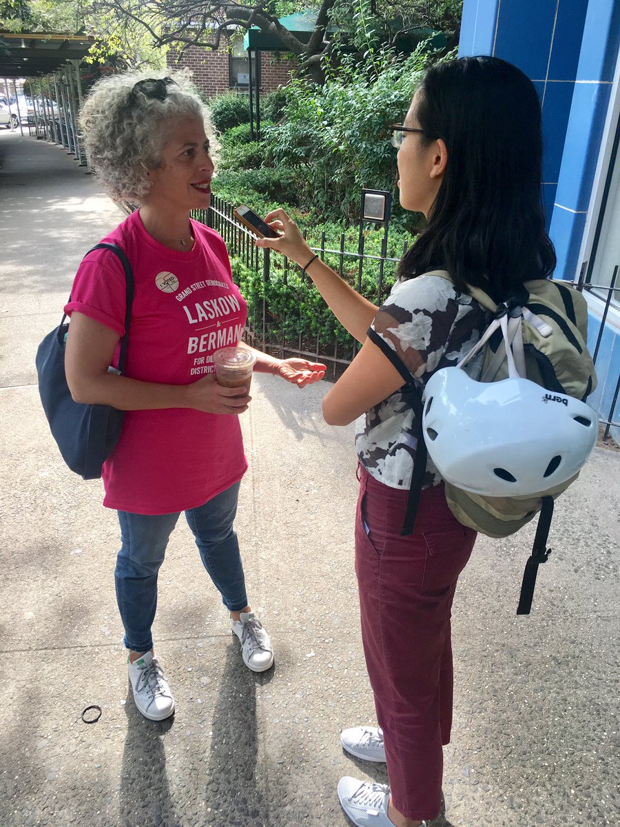 District Leader candidate <a href="/claskow/">Caroline Laskow</a> being interviewed by <a href="/WNYC/">WNYC 🎙</a> about Seward Building 1's poll site being moved &amp; notice to voters. #newsmaker