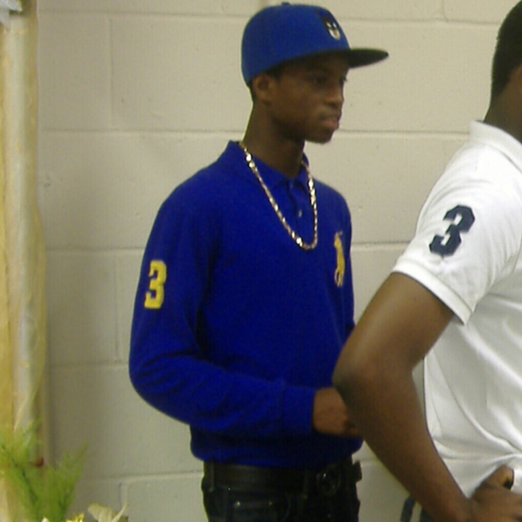 sirAndrewAg's tweet photo. @firstloveaston Never forget where you started from. Things weren't always like this. Meeting @firstloveaston was a blessing! #ChangedinFLA #FLAfreshers https://t.co/PFAQpuGW9e