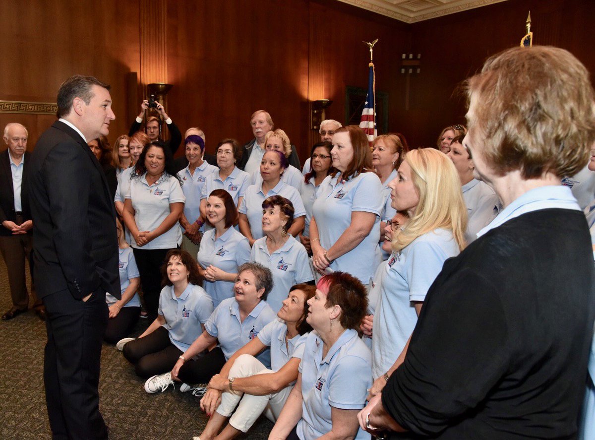 SenTedCruz's tweet photo. Glad to meet with so many wonderful Texans at this morning's #Texas Tuesday Coffee! Thanks for taking the time to stop by! https://t.co/c4mVz23sGx