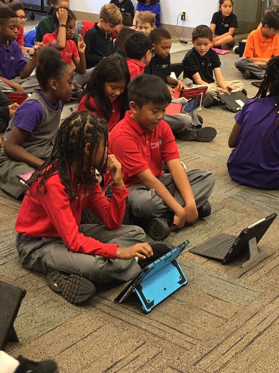 MrsTamraHood's tweet photo. Fourth grade is enjoying mentoring third grade for today's Spanish class! #RentonPrep #SpanishClass #ShowcaseSchool @rentonprep https://t.co/HWPSDd8oED