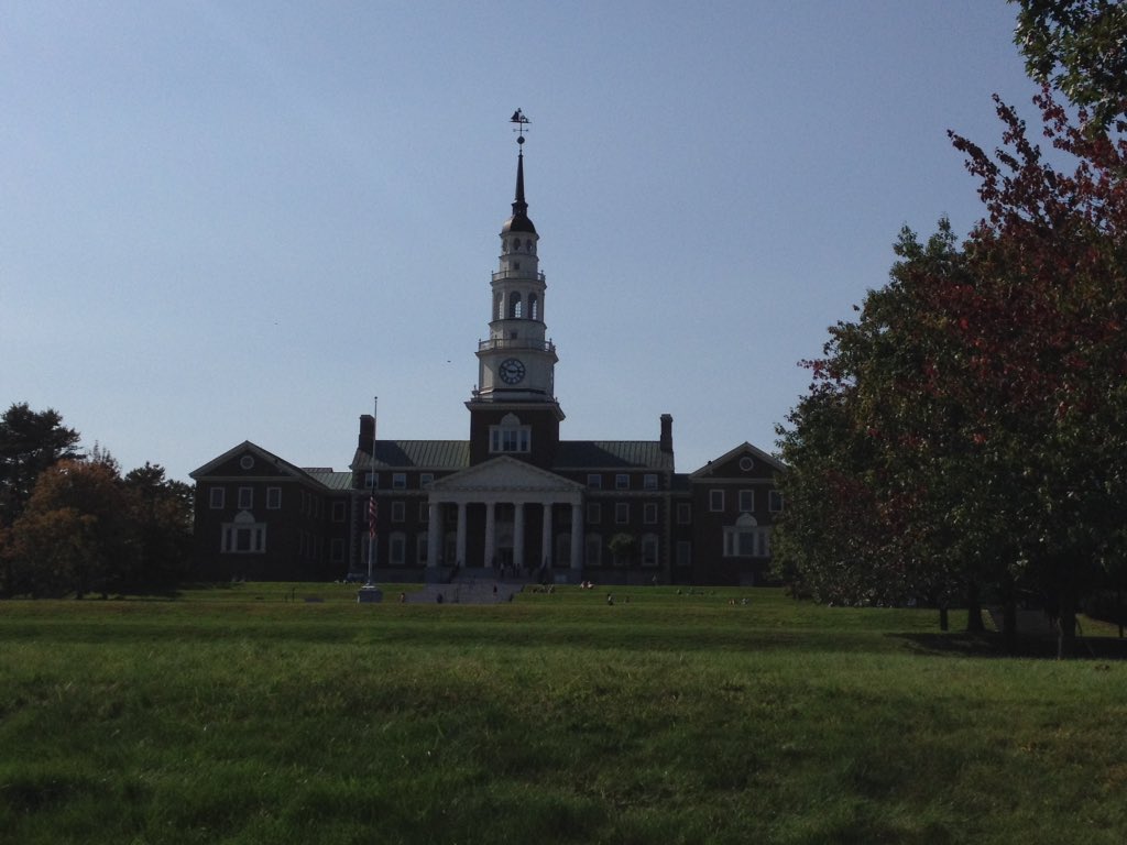 CCDSCollege's tweet photo. #CBBCounselorTour ... @ColbyCollege where collaborative learning, healthy living, and deep civic engagement is taking place https://t.co/ZTzH2UBraY