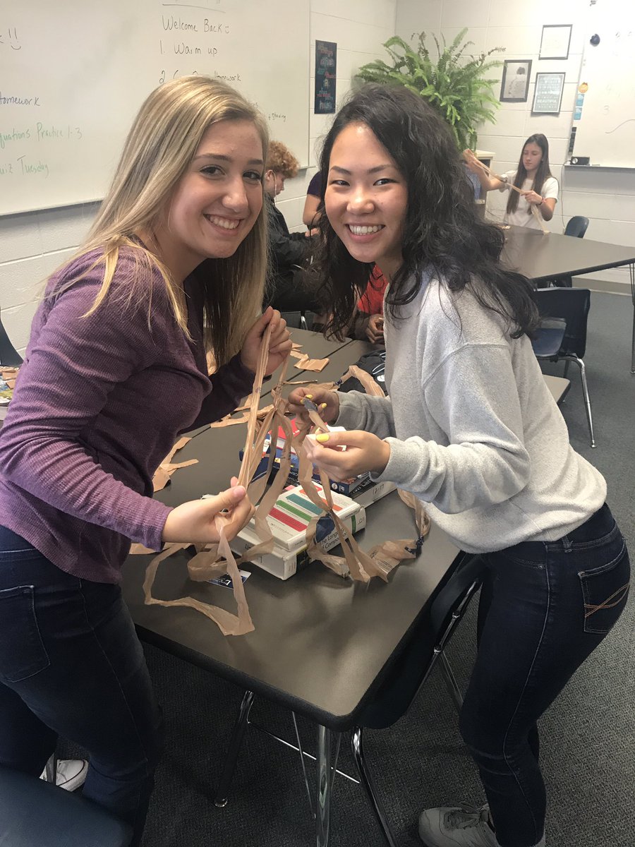 SplitterKeyClub's tweet image. Great turn out for the first meeting of the year! Hope to see all of you and more at the meeting next week!