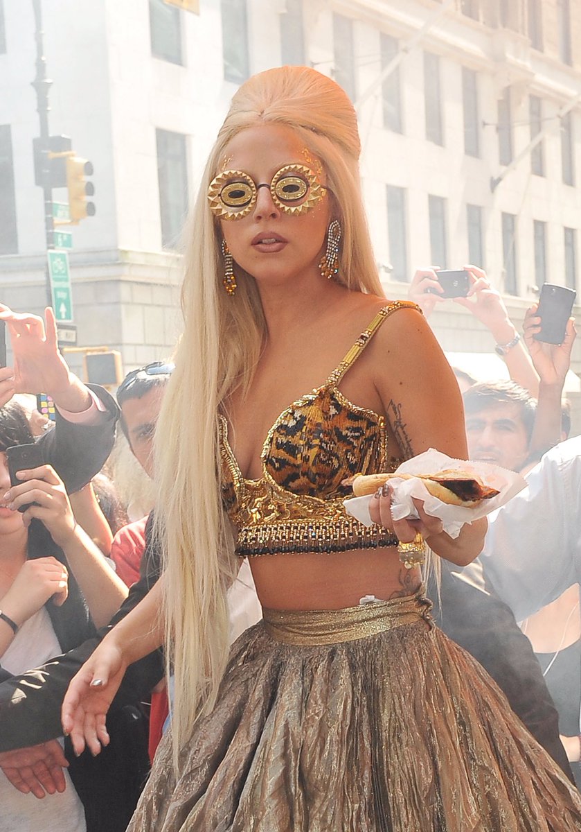 Gagathrowbacks's tweet photo. Lady Gaga on the set of Vanity Fair Photo Shoot (Sept. 12) 2011 https://t.co/0PjPwQsdNN