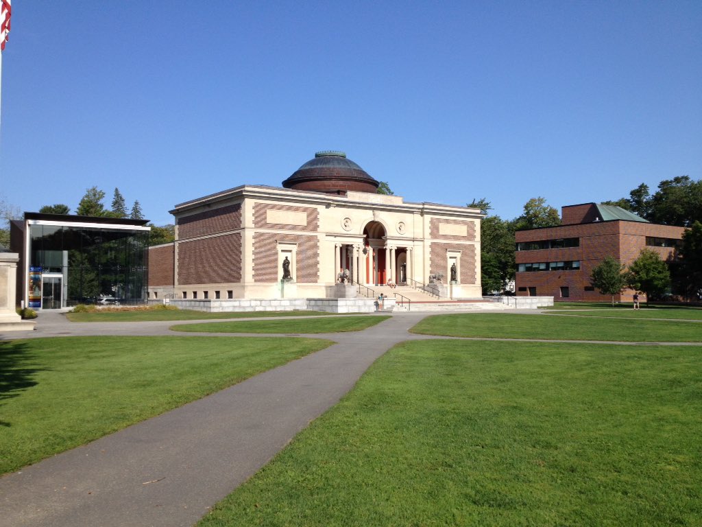 CCDSCollege's tweet photo. #CBBCounselorTour ... @BowdoinCollege: "value of the common good" https://t.co/ShbYm4uvuk