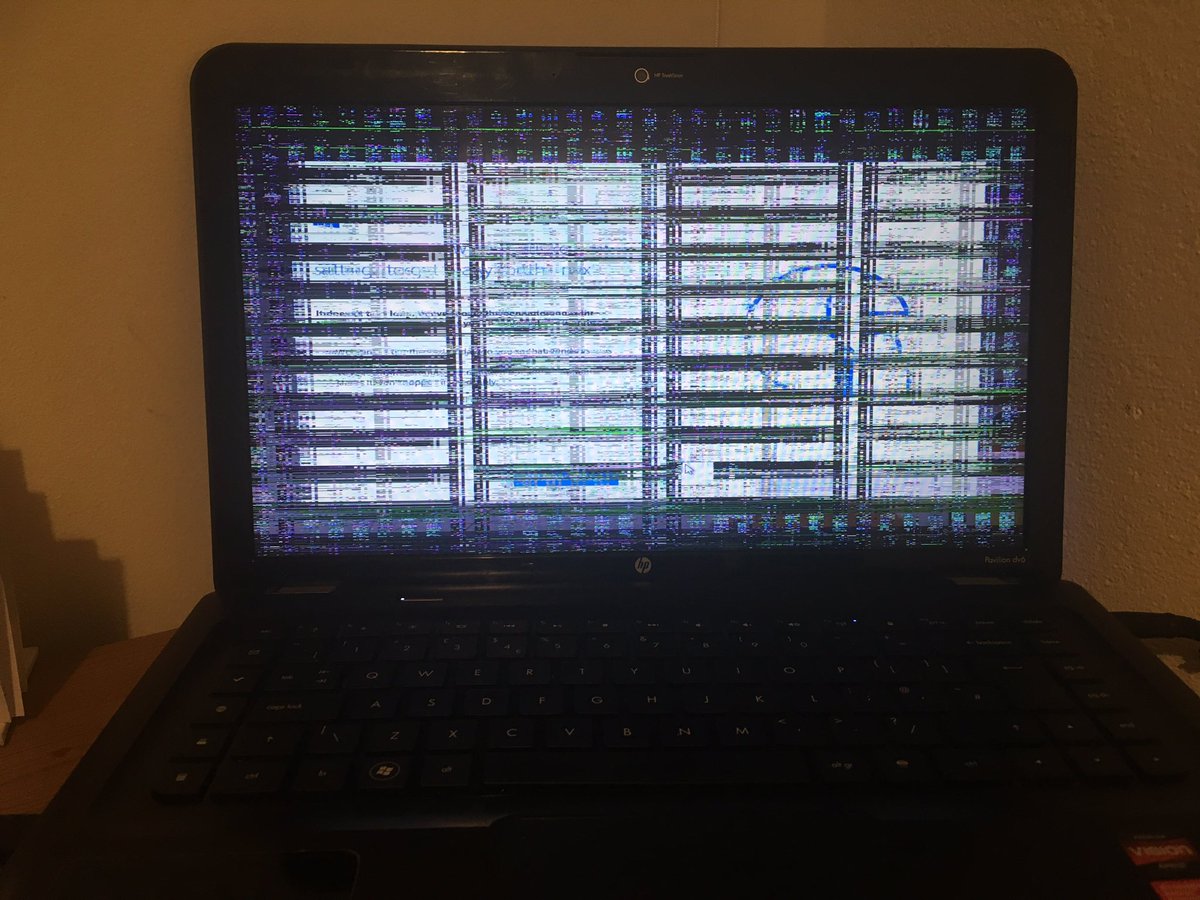 TigsPe's tweet image. Why did I ever do the update to #windows10 #nothingbutproblems literally 30 seconds ago screen worked perfect!