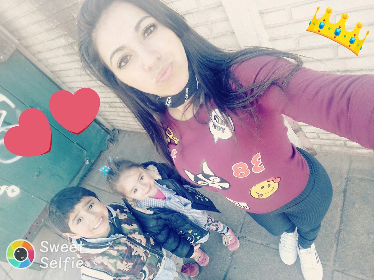 AyeeEtcheverry's tweet photo. Con mis bellos 💕 https://t.co/8SDnVB7qbv