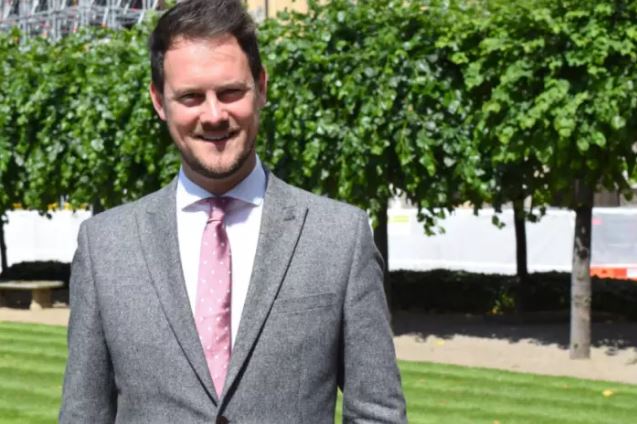 portsmouthnews's tweet photo. Stephen Morgan the only MP from Portsmouth area who voted against last night's Brexit bill despite area's Leave vote https://t.co/2Wbl3HwUys https://t.co/dnWpXSGhJU