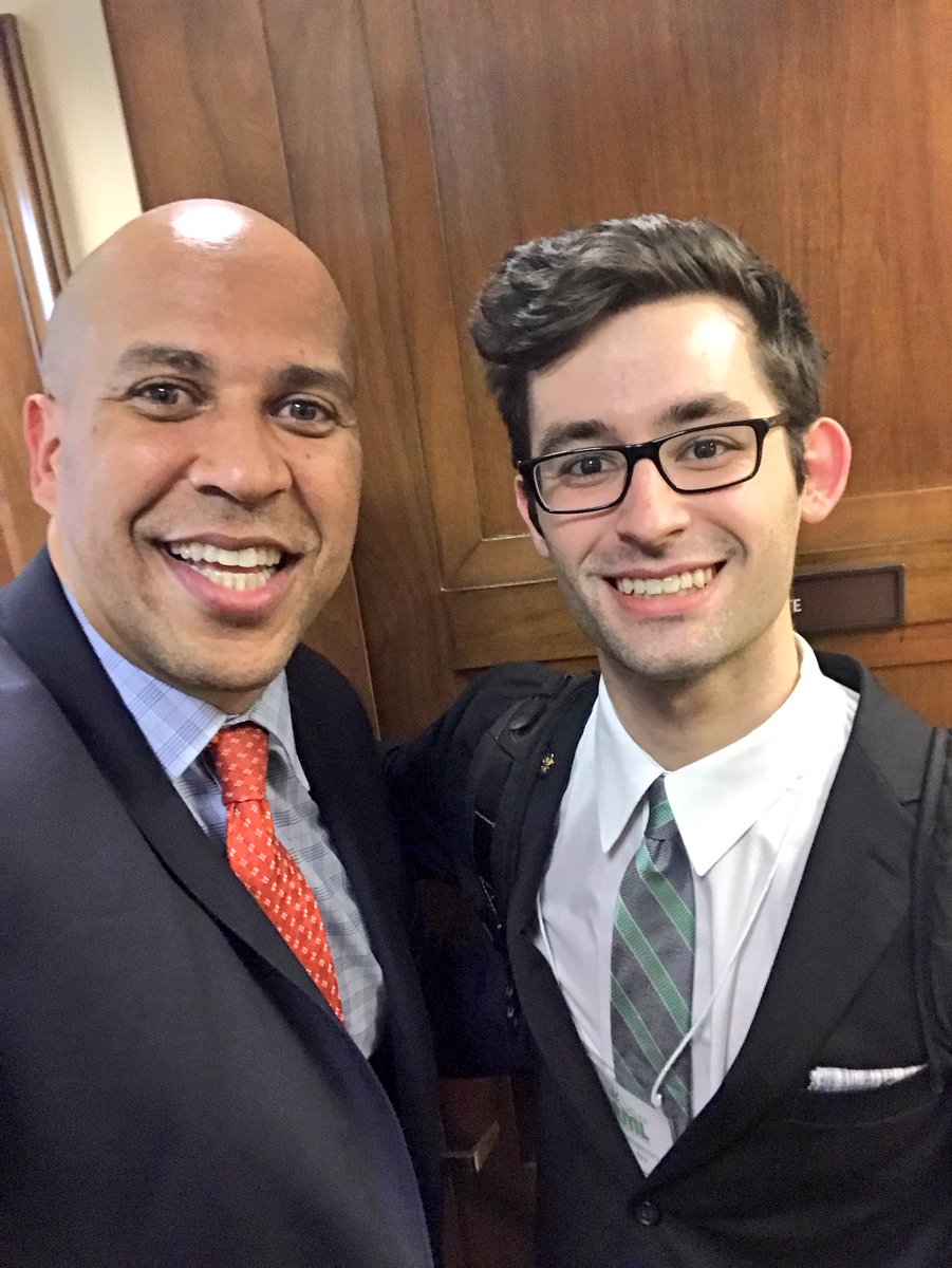 ChrisIsNORML's tweet photo. So grateful that @NORML asked @CoryBooker to talk to chapters at #NORMLcon2017! Senator Booker is truly passionate about #cannabis reform! https://t.co/MOEG7mHeUf