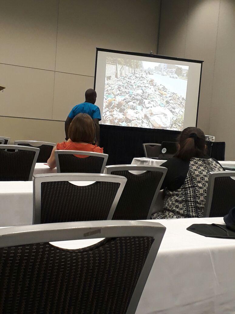 RCE_GreaterNai's tweet image. .@WEEC2017 #HappeningNow @UNEP @NemaKenya event: Supporting Policy through Education - No more Plastic bags in Kenya