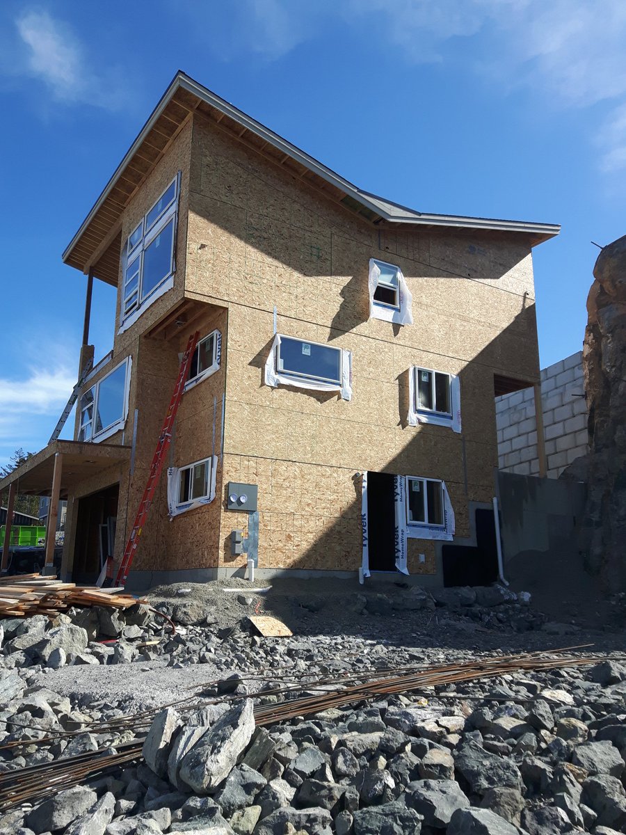 Custom homes in Colwood's Latoria Rise #islandelectric #electrician #sunnyday