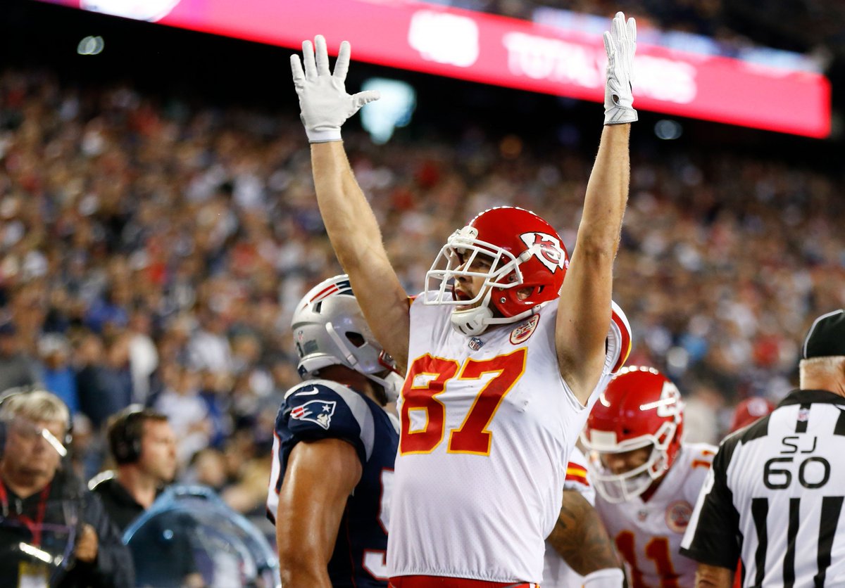 cover32_TEN's tweet photo. Power Rankings: After one week, there is already a shakeup at the top via @iglen31 and @cover32_NFL   #cover32 #nfl

https://t.co/PvYPHNXgop https://t.co/mASKGpl3vf