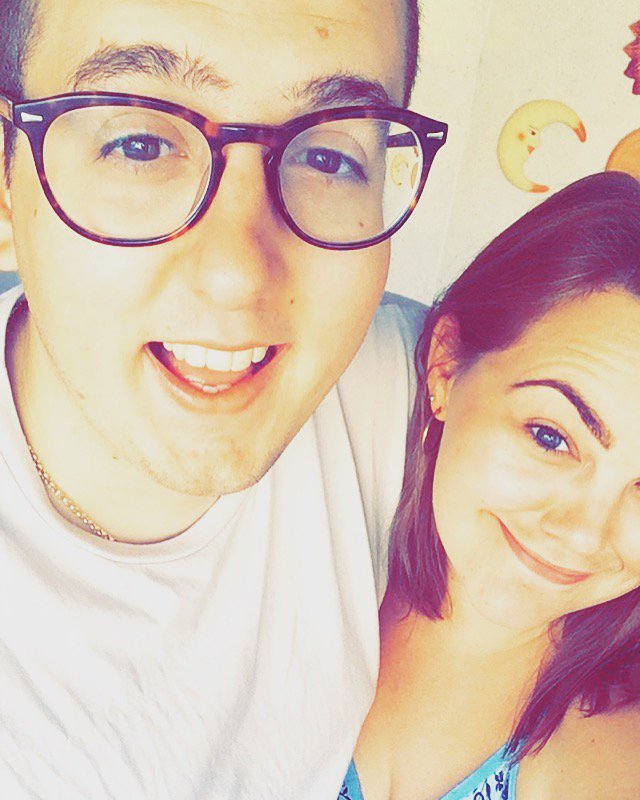 Stall_elle's tweet photo. Another holiday with my troll #coupleselfie #andchill #poolside #showmethesun https://t.co/VZLHsnD2AD