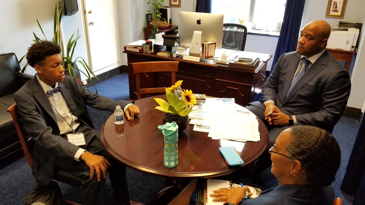 politicalseason's tweet photo. Noah Laramore of @CircleCityJnJ talks ACA policy with @RepAndreCarson and staff. Thankyou for encouraging our young men and women #OTH2017 https://t.co/aGvBhuMfLD