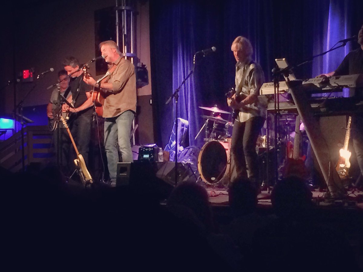 itsmckennak's tweet image. The BEST band in Nashville. Fight me. 😘#Sixwire #Sixwireandfriends #3rdandlindsley #Nashville #bestshowever #ONAFRIGGINTUESDAY