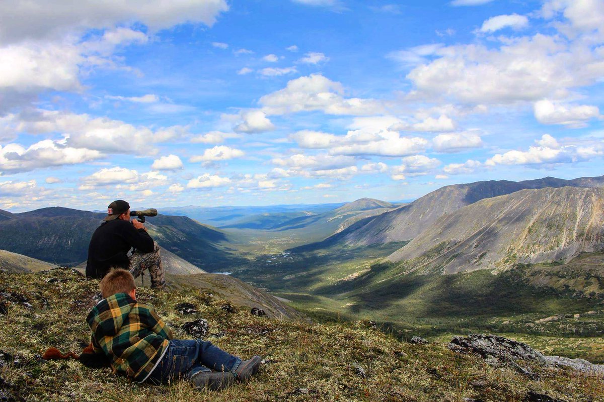 MBourgetel's tweet photo. Hunting trip about a month ago! 

#hunting #summer #scenery #mountains #lake #photography #whitehorse #yukon #Canada https://t.co/r9E7buZ18C