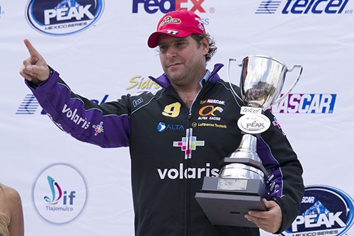 SportCar.com tweet media