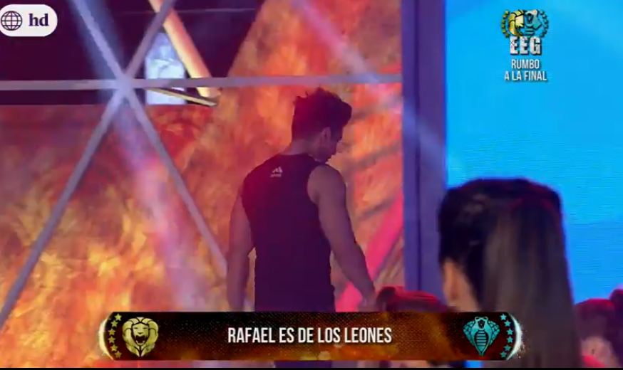 #IngresosEnEEGRAO  Fabio eligió ser COBRA 💙🐍 Rafa abandonó el set 😠

MÍRALO GRATIS (Perú) EN <a href="/AmericaTVGO/">América tvGO</a>  ► goo.gl/4z0NBl