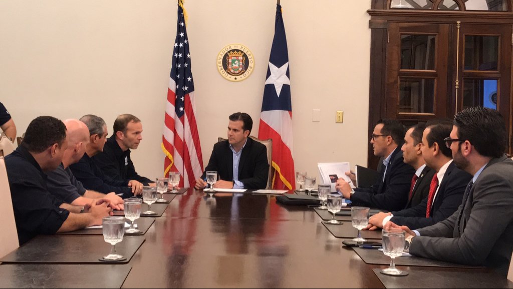 FEMA_Deanne's tweet photo. Today I shared @POTUS message w/ @ricardorossello: we're here to help w/ your response/recovery goals, &amp; to take care of Puerto Rico. #Irma https://t.co/5JvSS5LAe9