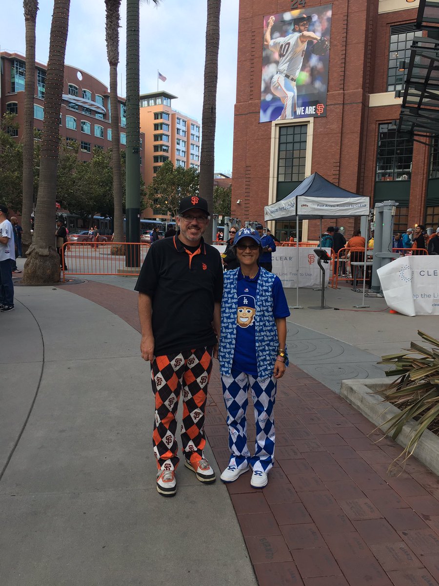 makiwolf's tweet photo. We're baa-aaack. #embracetherivalry #Dodgers #SFGiants #ATTPark https://t.co/PrE2WgvXmq