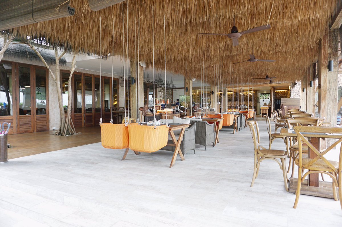 DragonPondz's tweet image. ชอบโรงแรมนี้ตรงที่ให้เราใช้ห้องได้ 24 ชม. เช็คอินเวลาไหนเช็คเอ้าได้เวลานั้น อาหารเช้ามาเสริฟได้ถึงห้อง แถมมุมถ่ายรูปเยอะมาก U Pattaya