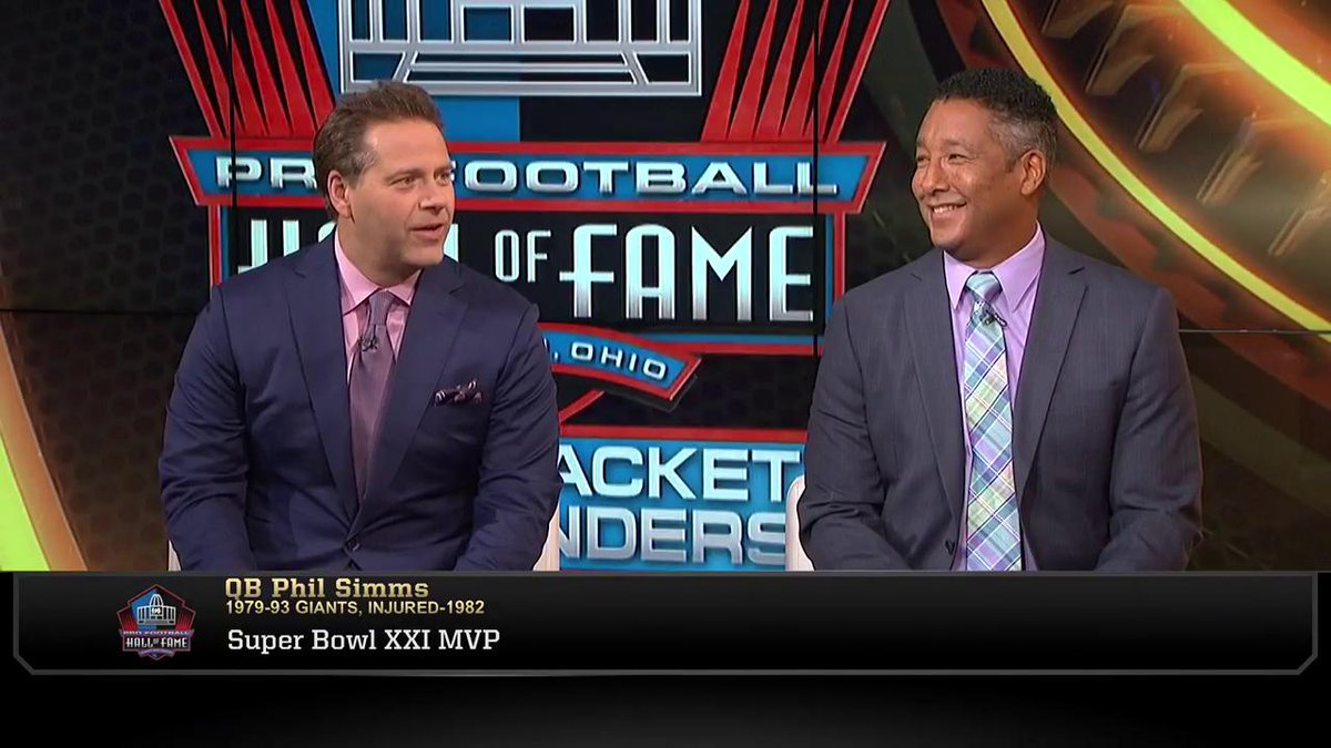 "I think he's a first-ballot Hall of Famer." - @PSchrags  #StraightFactsHomie  📺: @NFLNetwork https://t.co/2yxQJcBerQ