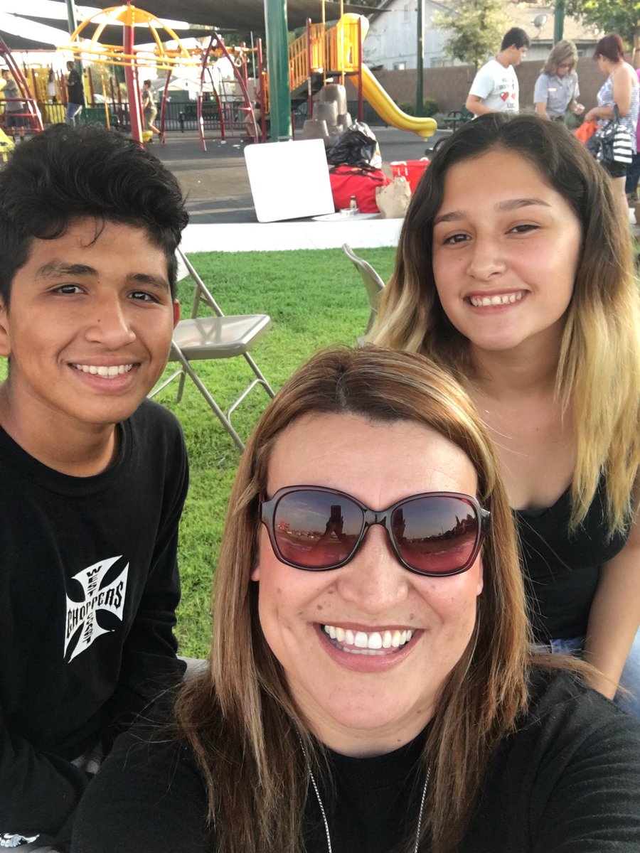 Guerrerotweets's tweet photo. Here at the Fallen Hero's park with these amazing students!! #EverythingIsAwesomeSCCA @sccabears #goodbsd https://t.co/KIXTEpKYCo