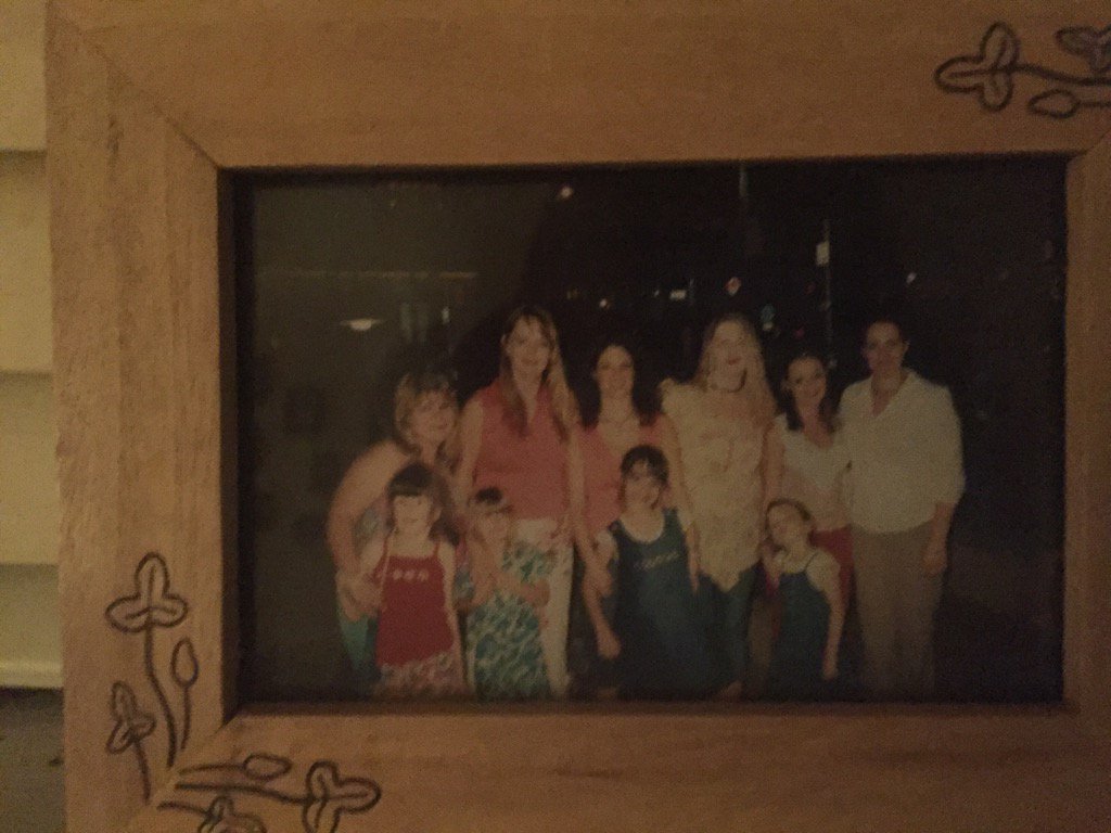 MariaGo58463876's tweet image. Best friends