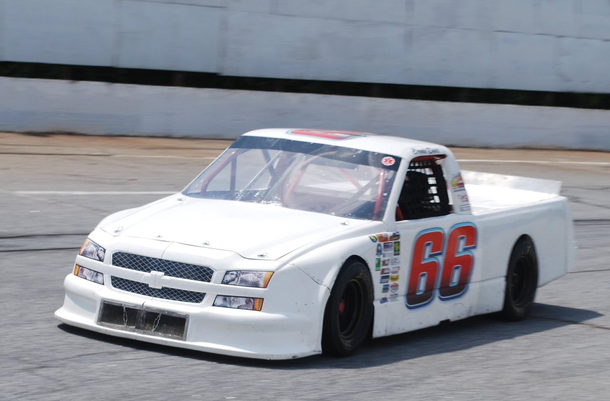 SESTSeries's tweet image. 2017 Chase Driver Spotlight: Bennie Davis 

southeasttrucks.net/?p=953