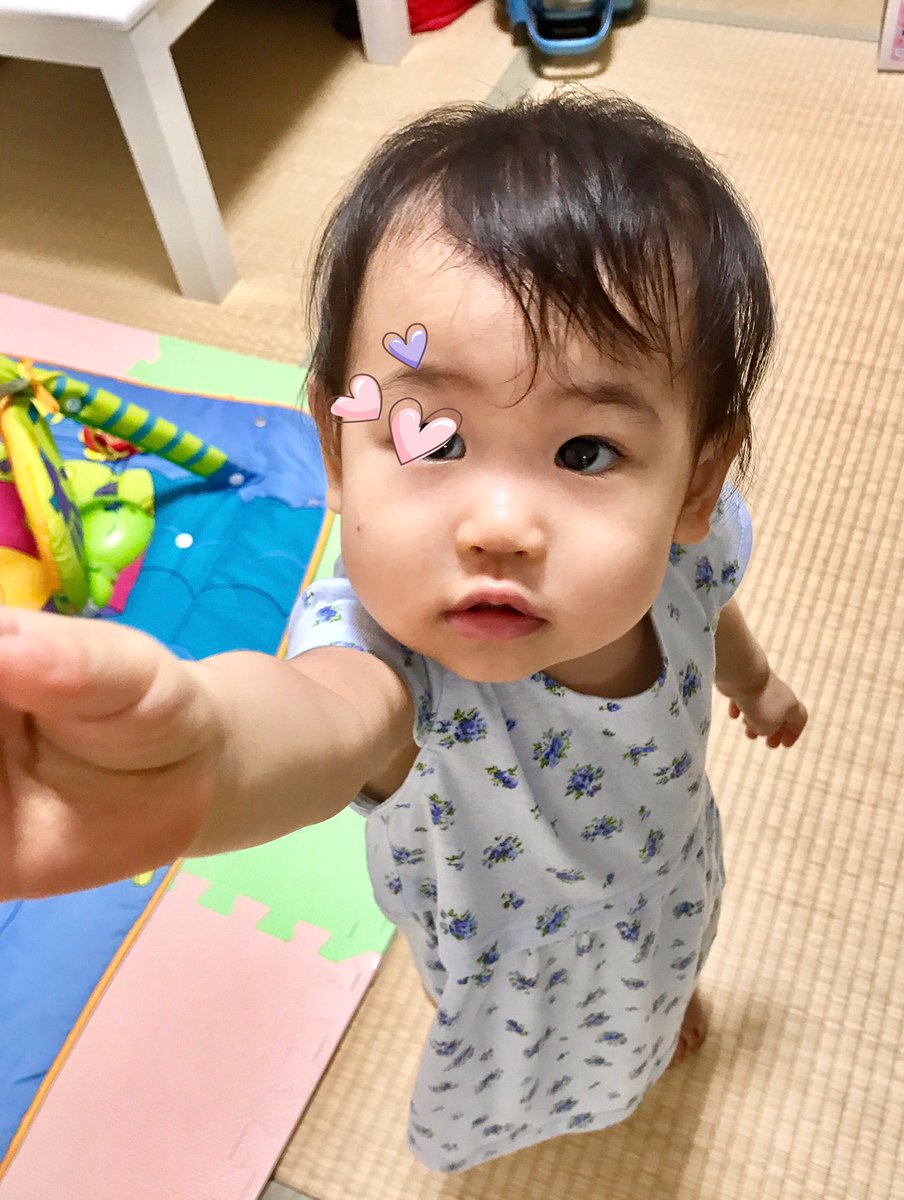 Aika 4歳児育児中 今日から娘1歳5ヶ月 成長はぼちぼち 歯は上8本で下6本になった 顔立ちが女の子 らしくなってきたけど 相変わらず髪薄い 地肌スッケスケ 16apr Baby 1歳5ヶ月