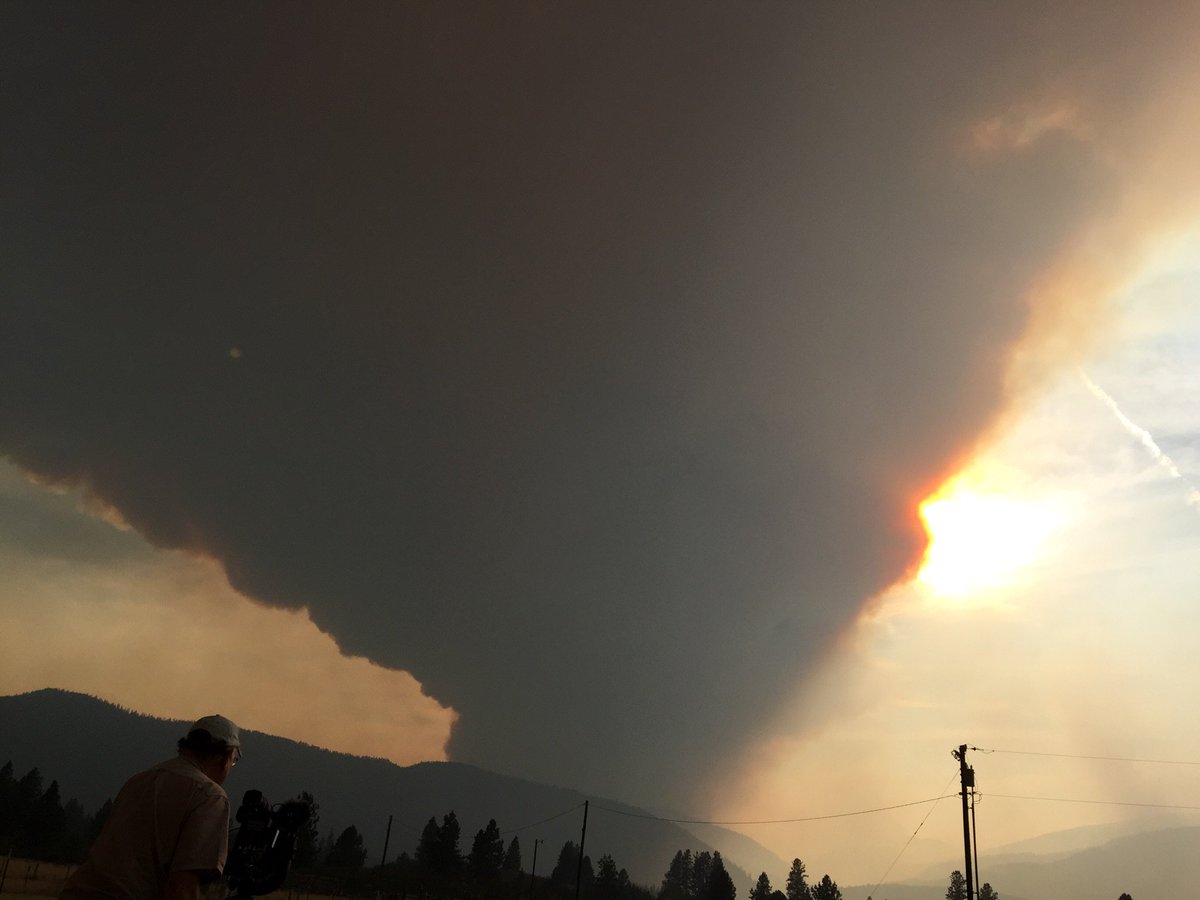 dennisbragg's tweet photo. Getting photos in of increased activity on #SheepGapFire west of Plains. #Highway200Complex https://t.co/vv7Pvq7Ck6
