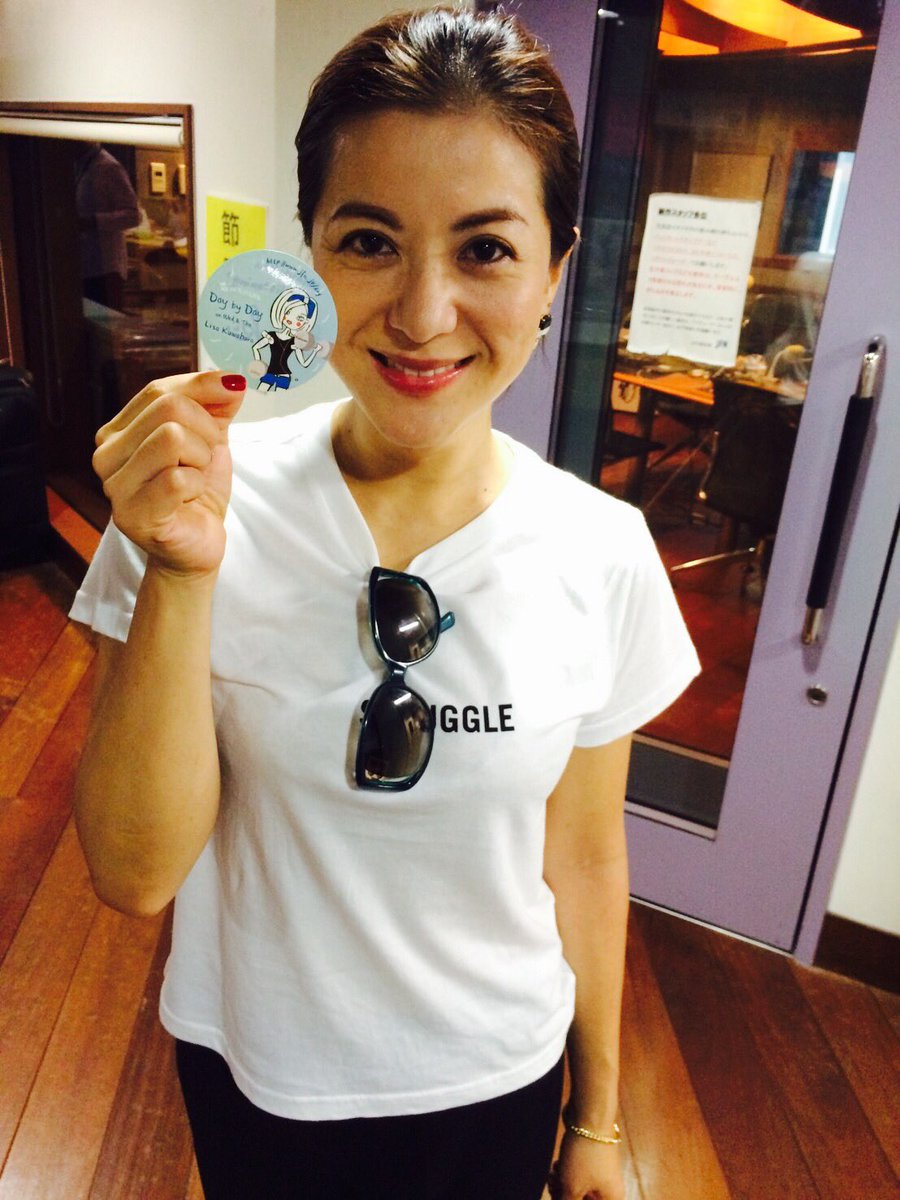 Lisa Kuwahara 桑原りさ Twitterren 今日もday By Dayだよー メッセージ お待ちしてます 人 くわモンシールだよ Jfn Day 桑原りさ